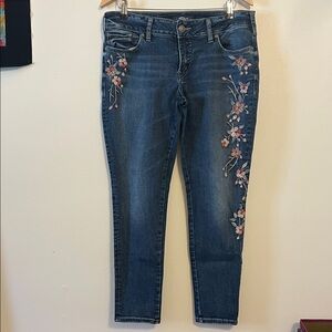 Silver Jeans Floral Embroidered Cropped Jeans